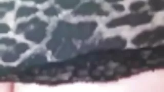 Une femme de ménage folle de sexe en bas blancs chevauche une bite et suce des bites en même temps porno francais en streaming gratuit