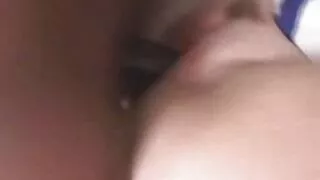 Jolie fille sexy avec des oreilles de lapin Lavendar joue lesbien francais porno avec son minou