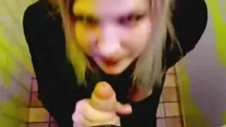 Une Latina à la peau film porno vintage francais chocolatée se fait défoncer la chatte