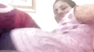 une brune au butin bien gracieuse s'est fait coq francais porno défoncer le cul sale dans une pose difficile