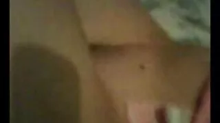 La brune pâle est impitoyablement punie en porno xxx fr position de levrette
