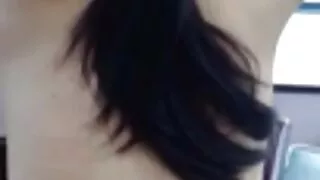 Nympho embrassée par le feu avec des fesses sexy se doigte et fait une belle video sexe hard francaise pipe