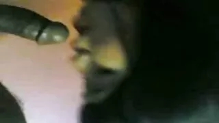 Une baby-sitter brune éblouissante vidéo amateur sexe français baise sur une bite dure le matin