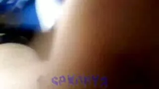 Passager japonais Michiru donne une porno film francais streaming pipe dans les toilettes publiques